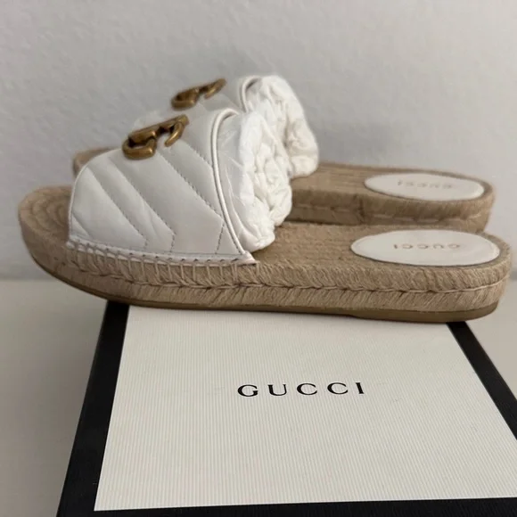 Gucci Women's White Espadrille Slides with Gold Logo - Picture 6 of 7